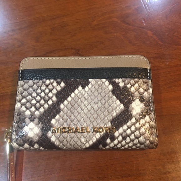 Card case - Picture 1 of 1